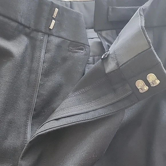 Elegant Black Men's Tuxedo with Satin Lapel
